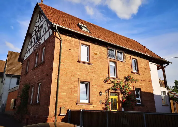 Gemuetliches Sandsteinhaus